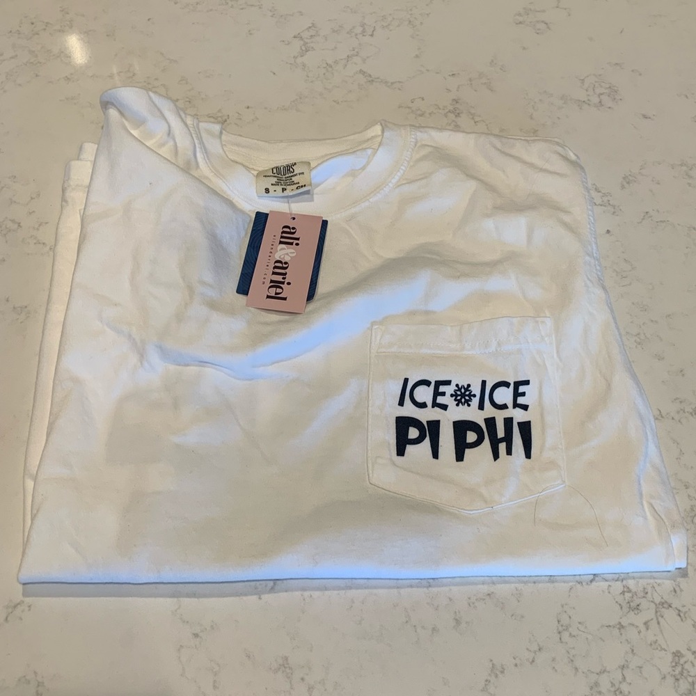 Pi Beta Phi pocket tee